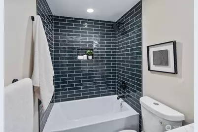 2734 Sunset Drive W, University Place, WA 98466 - Photo 18