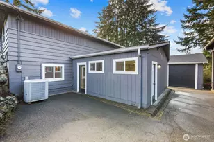 2734 Sunset Dr W, University Place, WA 98466 - Photo 36