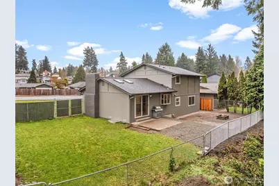 5114 W Tapps Drive E, Lake Tapps, WA 98391 - Photo 6