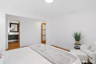 9615 NE 26th St, Clyde Hill, WA 98004 - Photo 16