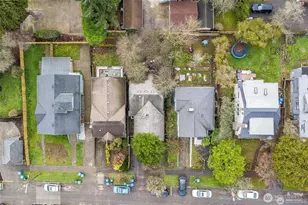 341 NE 51st St, Seattle, WA 98105 - Photo 30