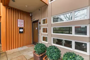 4020 Aurora Ave N, Seattle, WA 98103 - Photo 2