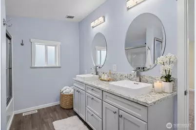 12601 NE 197th Street, Bothell, WA 98011 - Photo 26