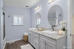 12601 NE 197th St, Bothell, WA 98011 - Photo 26