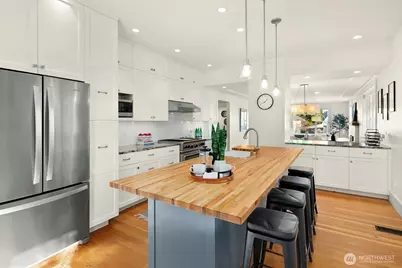 7041 14th Avenue NW, Seattle, WA 98117 - Photo 12