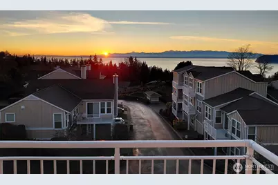 10967 W Villa Monte Drive, Mukilteo, WA 98275 - Photo 2