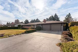 1715 Harris Ct, Wenatchee, WA 98801 - Photo 1