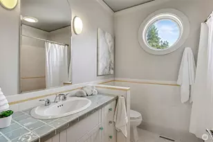 13730 Main St, Bellevue, WA 98005 - Photo 26