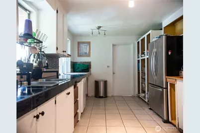 9420 24th Avenue SE, Everett, WA 98208 - Photo 10