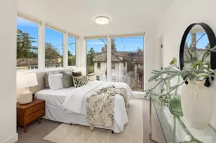 119 A 18th Ave E, Seattle, WA 98122 - Photo 16