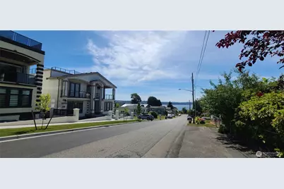 1133 N 33rd Place, Renton, WA 98056 - Photo 2