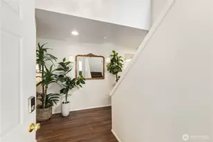 13316 NE 89th St, Redmond, WA 98052 - Photo 2