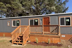 206 E Rain St NE, Ocean Shores, WA 98569 - Photo 2