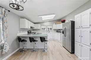 27613 Grandview Rd, Arlington, WA 98223 - Photo 10