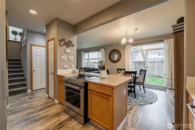 10025 2nd Place SE, Lake Stevens, WA 98258 - Photo 4