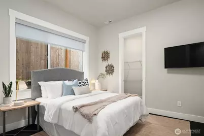 508 Glacier Peak Drive NW, Issaquah, WA 98027 - Photo 16