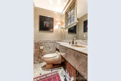 2301 Rosemont Place W, Seattle, WA 98199 - Photo 14