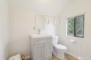 1420 N 50th St, Seattle, WA 98103 - Photo 18