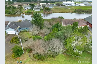 569 Canal Drive NE, Ocean Shores, WA 98569 - Photo 10