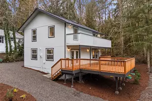 7605 NE Hidden Cove Rd, Bainbridge Island, WA 98110 - Photo 26