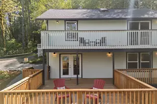 7605 NE Hidden Cove Rd, Bainbridge Island, WA 98110 - Photo 34