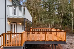 7605 NE Hidden Cove Rd, Bainbridge Island, WA 98110 - Photo 2