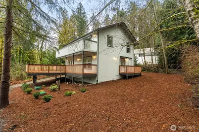 7605 NE Hidden Cove Rd, Bainbridge Island, WA 98110 - Photo 32