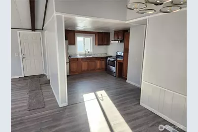 2958 Mountain View Road #F, Silverdale, WA 98383 - Photo 6