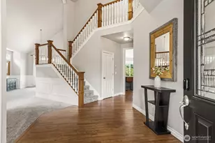 1004 23rd St SW, Puyallup, WA 98371 - Photo 2