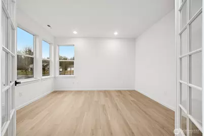 793 S Davis #105, Buckley, WA 98321 - Photo 2