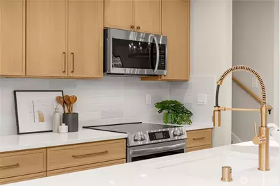 10604 NE 137th Place, Kirkland, WA 98034 - Photo 12