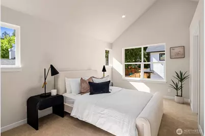 10604 NE 137th Place, Kirkland, WA 98034 - Photo 18