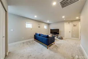 22827 20th Pl W, Bothell, WA 98021 - Photo 32