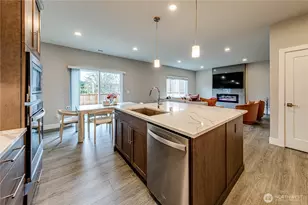 22827 20th Pl W, Bothell, WA 98021 - Photo 10