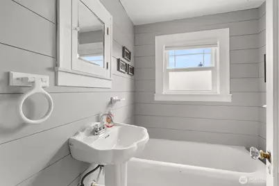 726 May Street, Raymond, WA 98577 - Photo 12