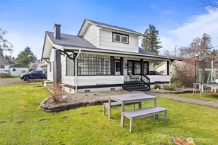 726 May St, Raymond, WA 98577 - Photo 2