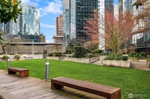 500 106th Ave NE, Bellevue, WA 98004 - Photo 32