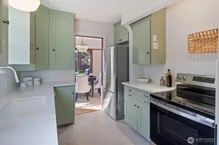 7314 16th Ave NE, Seattle, WA 98115 - Photo 10