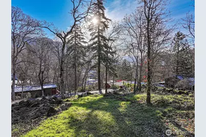 912 Hiillside Lane, White Salmon, WA 98672 - Photo 10