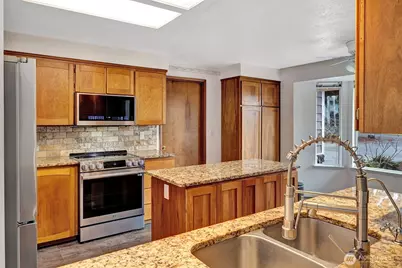 9121 229th Street E, Graham, WA 98338 - Photo 4