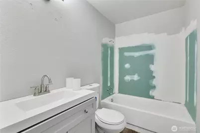 1113 E 61st Street, Tacoma, WA 98404 - Photo 14