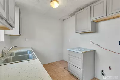 1113 E 61st Street, Tacoma, WA 98404 - Photo 12