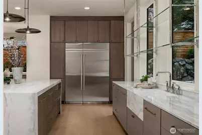 1027 McGilvra Boulevard E, Seattle, WA 98112 - Photo 10