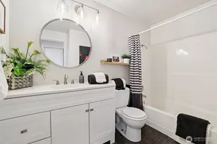 629 Cedar Ave S, Renton, WA 98057 - Photo 14