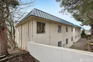 629 Cedar Ave S, Renton, WA 98057 - Photo 26