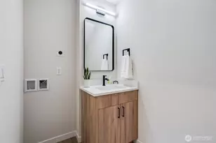 12531 25th Ave NE, Seattle, WA 98125 - Photo 16