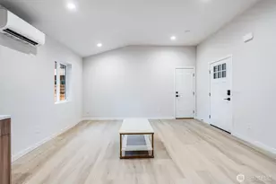 12531 25th Ave NE, Seattle, WA 98125 - Photo 6