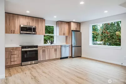 12531 25th Avenue NE #Unit B, Seattle, WA 98125 - Photo 12