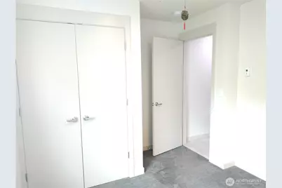 3932 1st Avenue NE, Seattle, WA 98105 - Photo 20