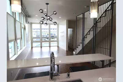 3932 1st Avenue NE, Seattle, WA 98105 - Photo 26